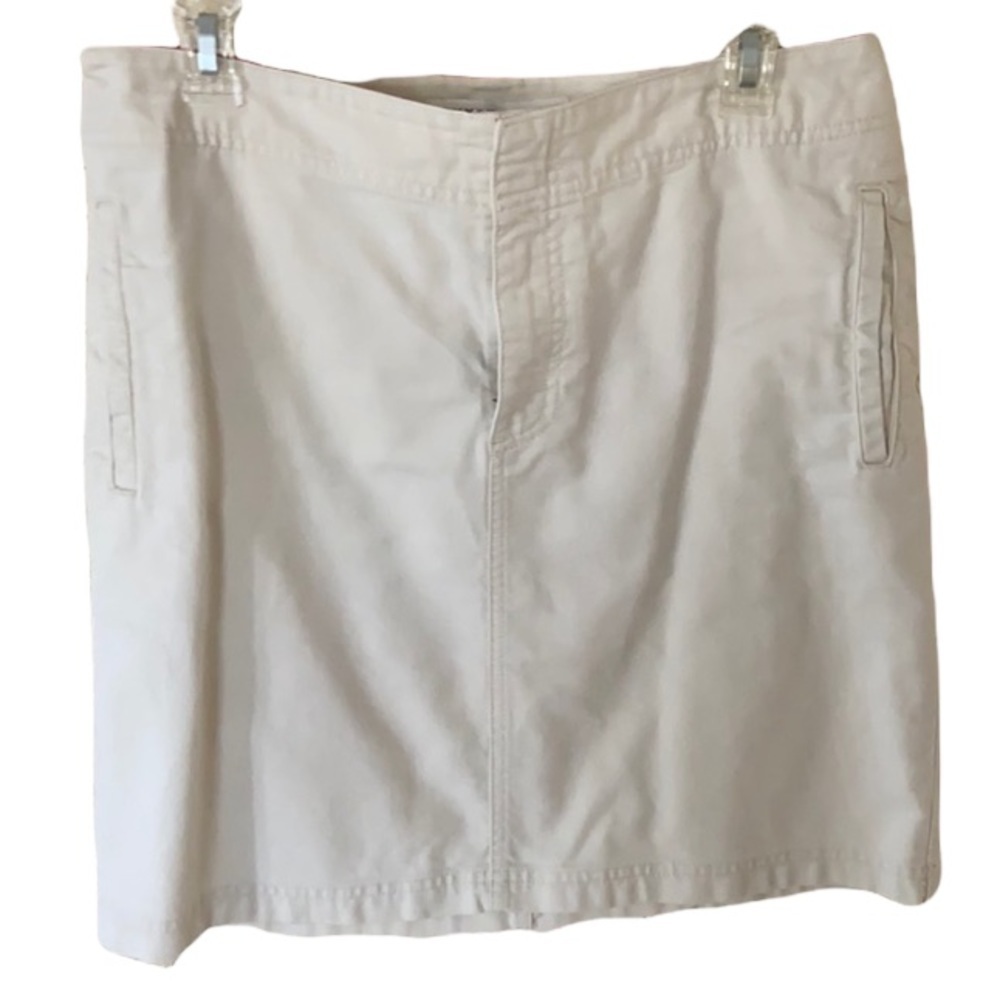 Tommy Hilfiger jeans skirt size 8,like new